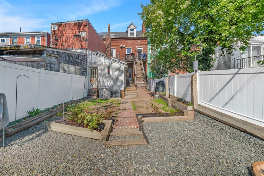 93 Baldwin Street, Unit 1 Boston, MA 02129 - Photo 27 of 30