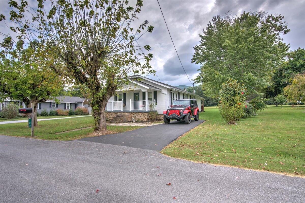 122 Witcher Street Erwin, TN 37650 - Photo 30 of 48 30-122_Witcher-32