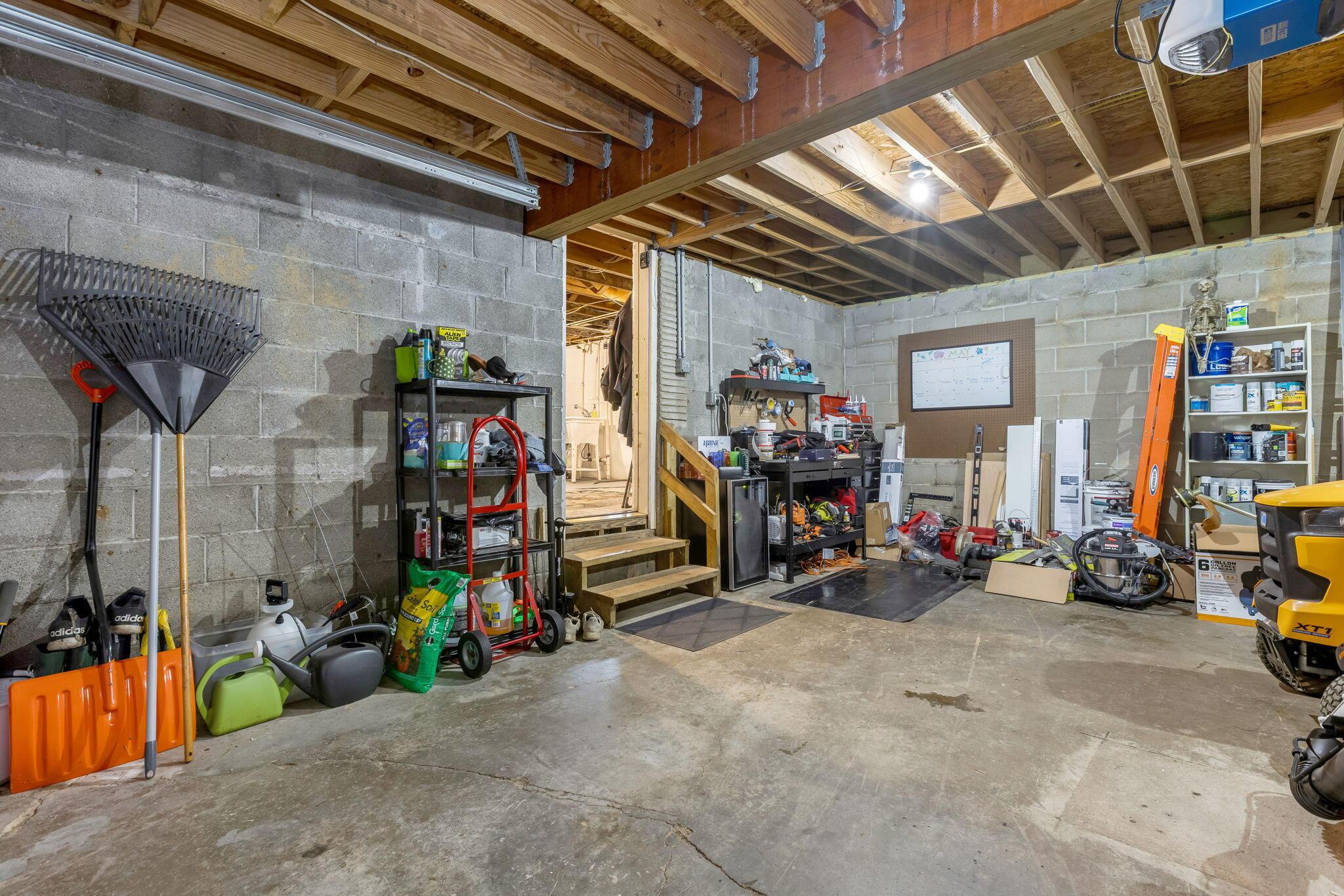 3100 Schwartz Road Columbus, OH 43232 - Photo 40 of 55 Garage Interior