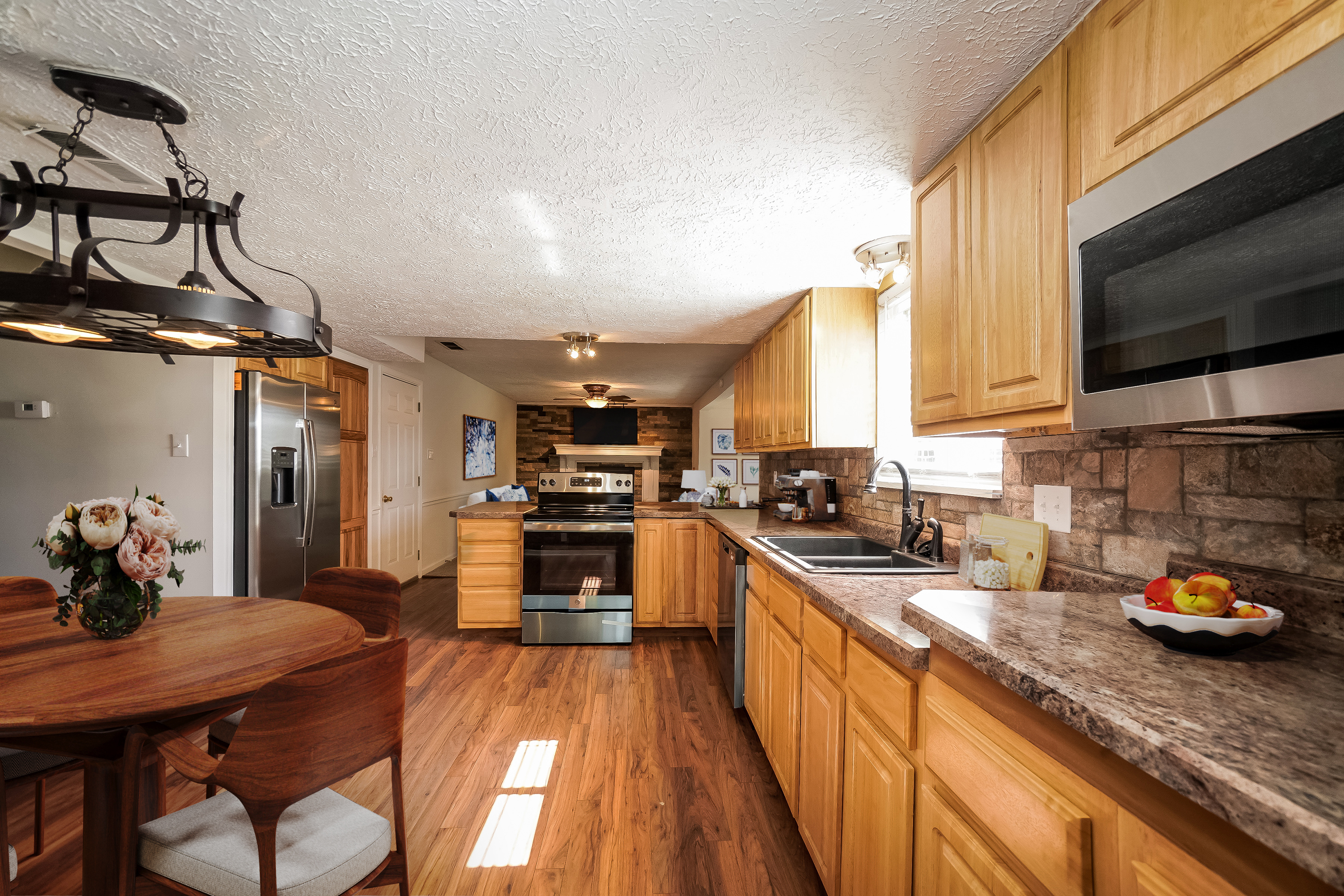 5535 RidgeHill Way Avon, IN 46123 - Photo 11 of 26 Gallery Image 11