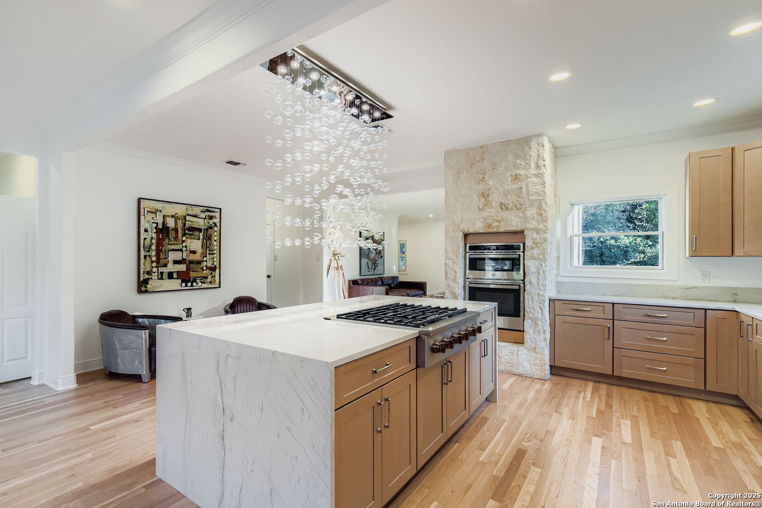 211 Elizabeth Road Terrell Hills, TX 78209 - Photo 7 of 29 a kitchen with stainless steel appliances a stove a sink dishwasher and a refrigerator