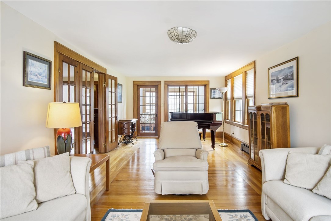 215 Woonsocket Hill Road North Smithfield, RI 02896 - Photo 15 of 39