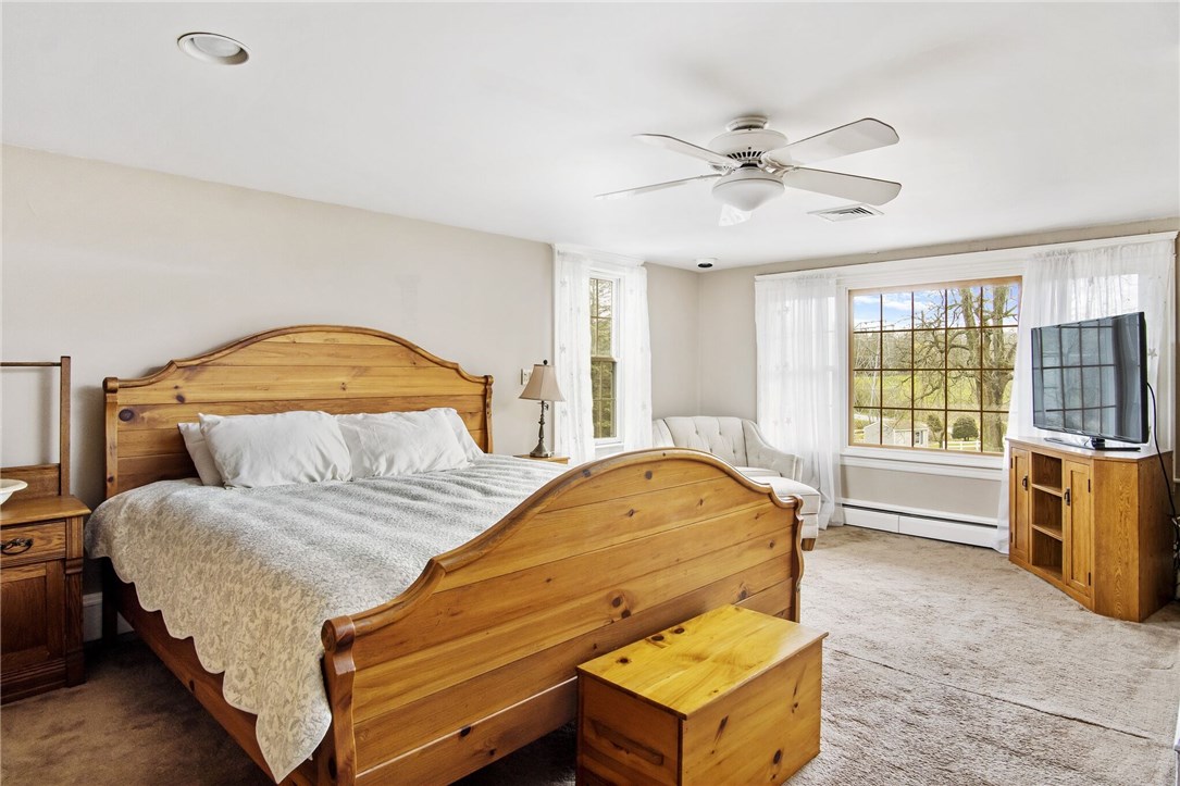 215 Woonsocket Hill Road North Smithfield, RI 02896 - Photo 20 of 39