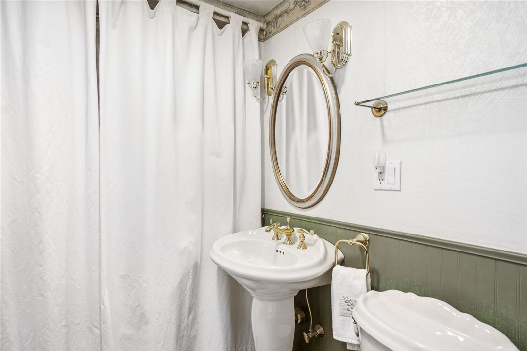 215 Woonsocket Hill Road North Smithfield, RI 02896 - Photo 22 of 39