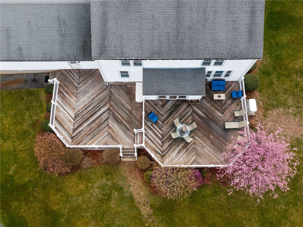 215 Woonsocket Hill Road North Smithfield, RI 02896 - Photo 26 of 39