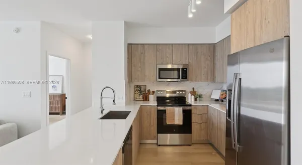 $3,543 | 4465 Griffin Road, Unit C1, Davie, FL 33314