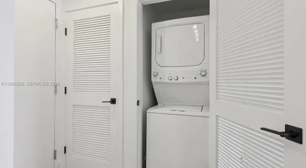 $3,543 | 4465 Griffin Road, Unit C1, Davie, FL 33314