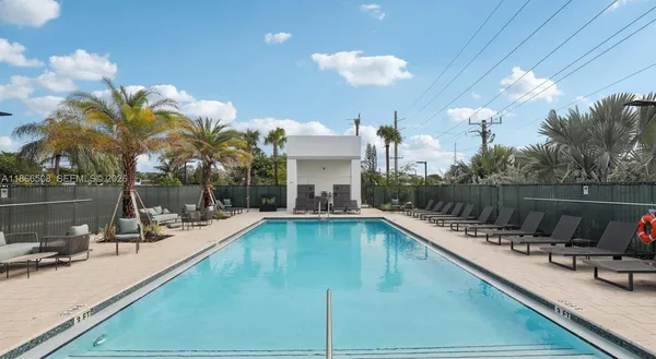 $3,543 | 4465 Griffin Road, Unit C1, Davie, FL 33314