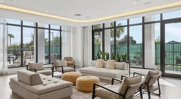 $3,543 | 4465 Griffin Road, Unit C1, Davie, FL 33314