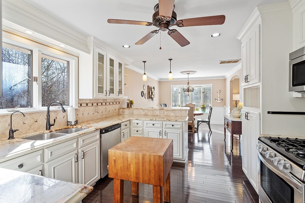 979 Jordan Narron Road Selma, NC 27576 - Photo 4 of 34 Photo 4
