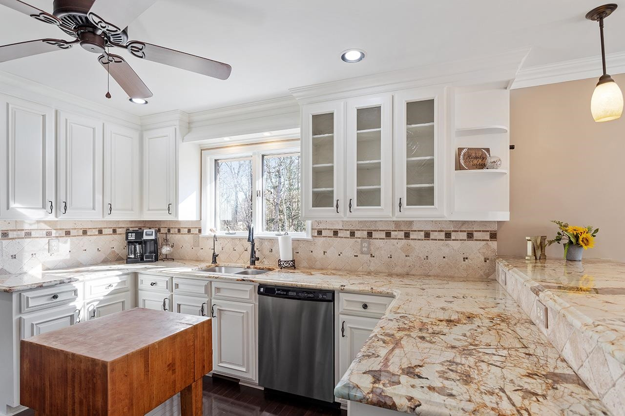 979 Jordan Narron Road Selma, NC 27576 - Photo 6 of 34 Photo 6