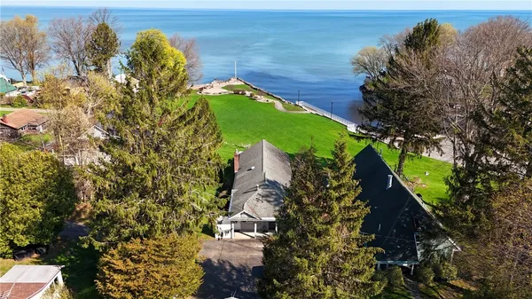 $375,000 | 2187 Lake Road, Ontario, NY 14519
