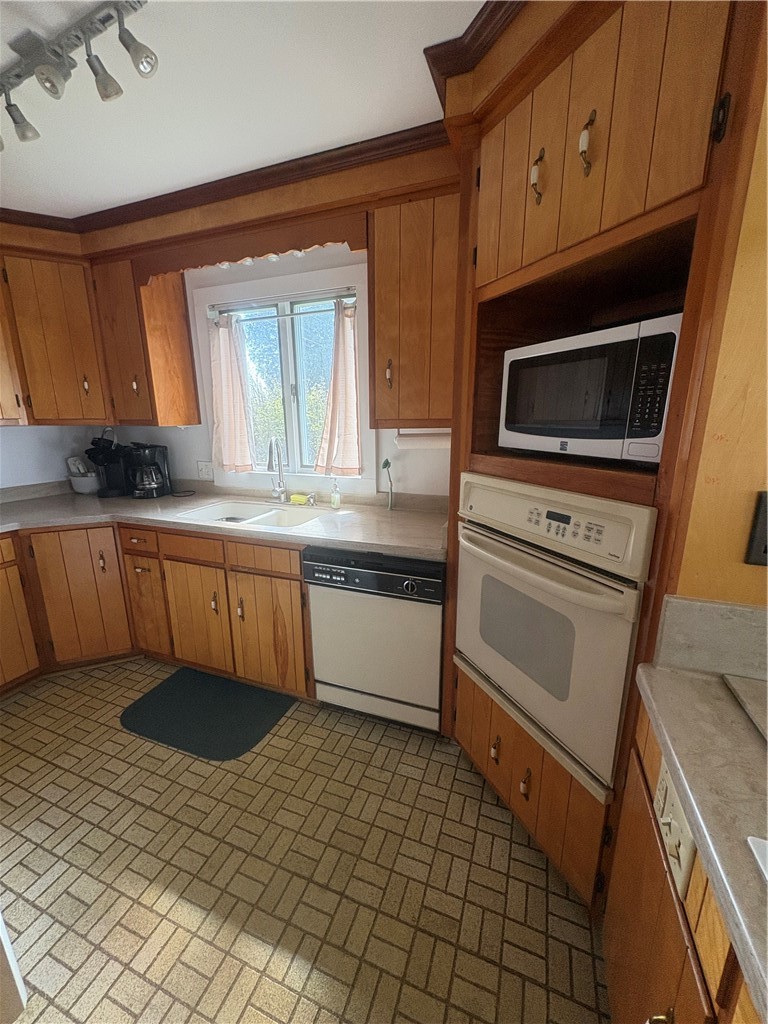 2187 Lake Road Ontario, NY 14519 - Photo 19 of 41