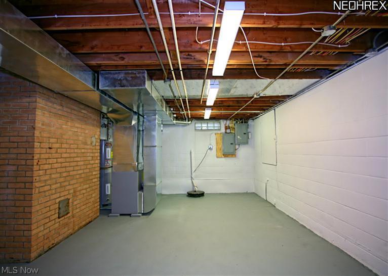 3699 Rolliston Road Cleveland, OH 44120 - Photo 10 of 12 Gallery Image 10