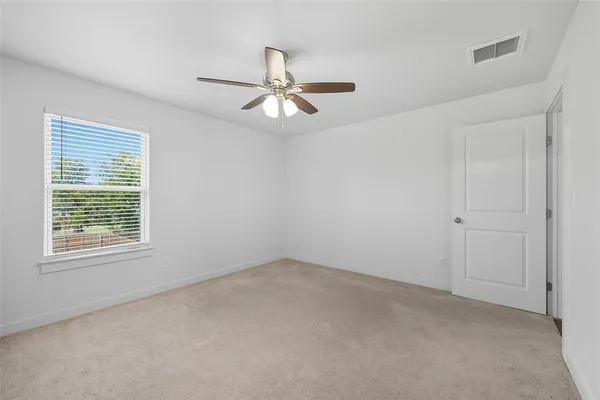 $1,700 | 422 North Elliott Avenue, Sherman, TX 75090