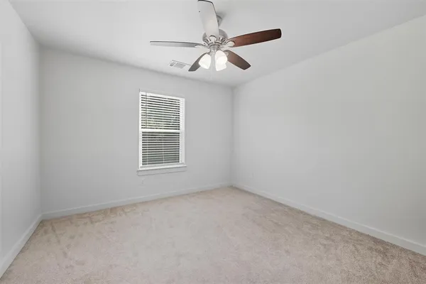 $1,700 | 422 North Elliott Avenue, Sherman, TX 75090