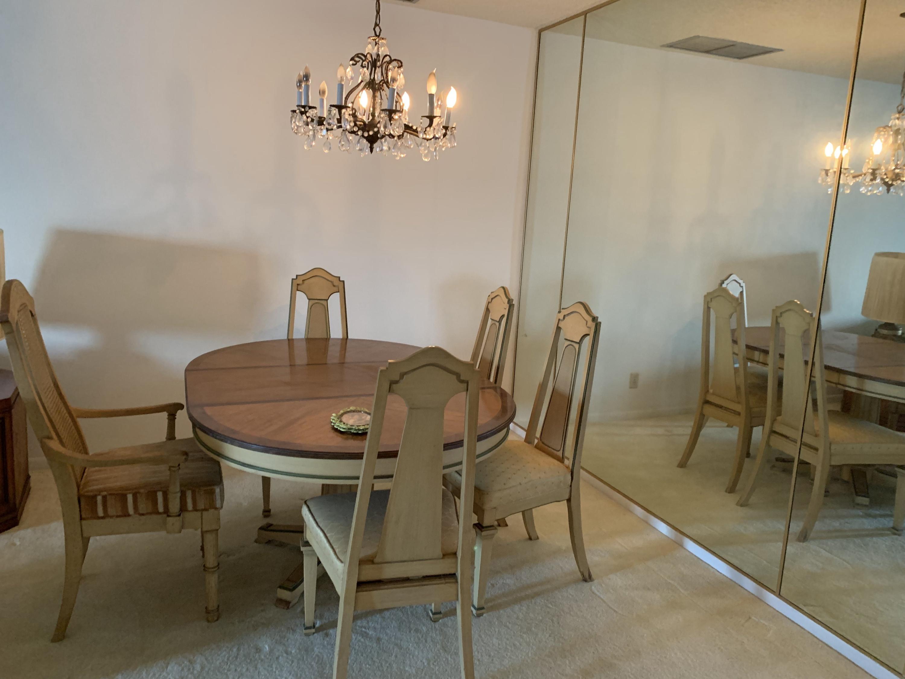 8777 Warwick Drive, Unit 265 Boca Raton, FL 33433 - Photo 6 of 14 Dining Area