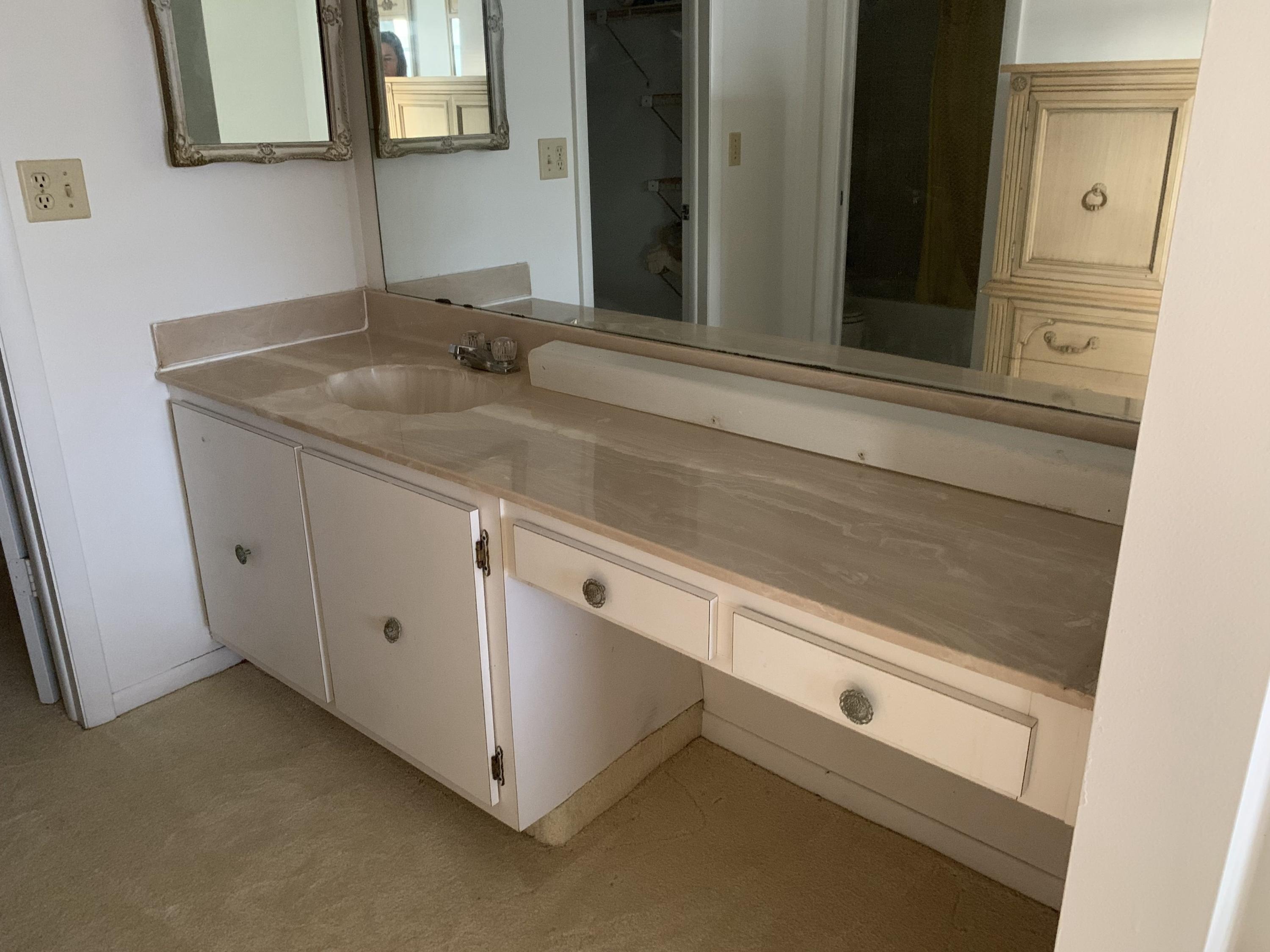 8777 Warwick Drive, Unit 265 Boca Raton, FL 33433 - Photo 9 of 14 Master Bathroom