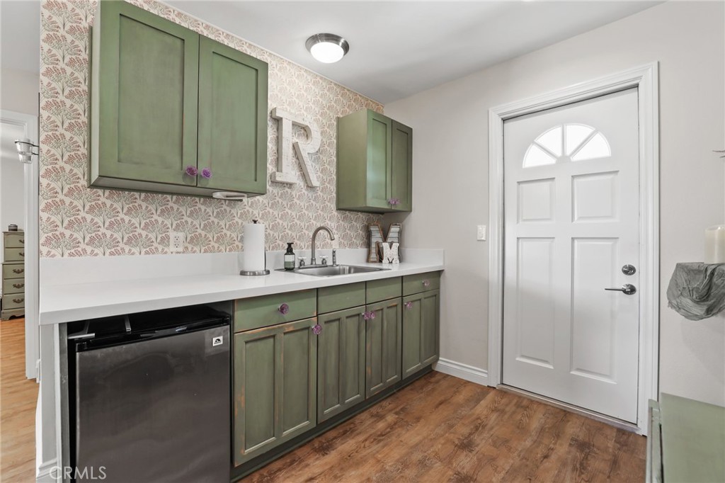 390 North Milford Road Orange, CA 92867 - Photo 23 of 34 Guest Cottage Kitchenette