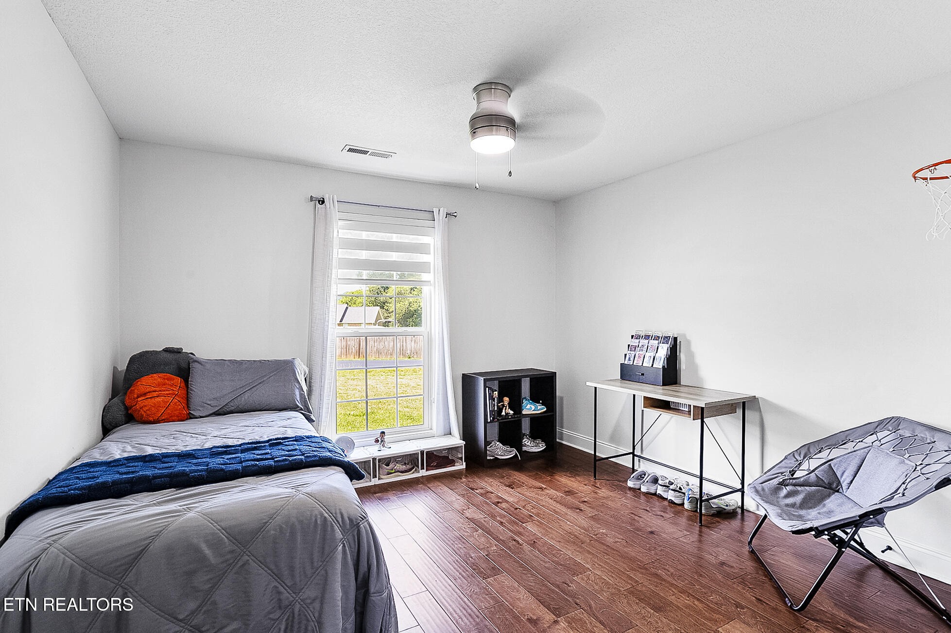 437 Covenant Way Seymour, TN 37865 - Photo 21 of 41 a bedroom with a bed and a window