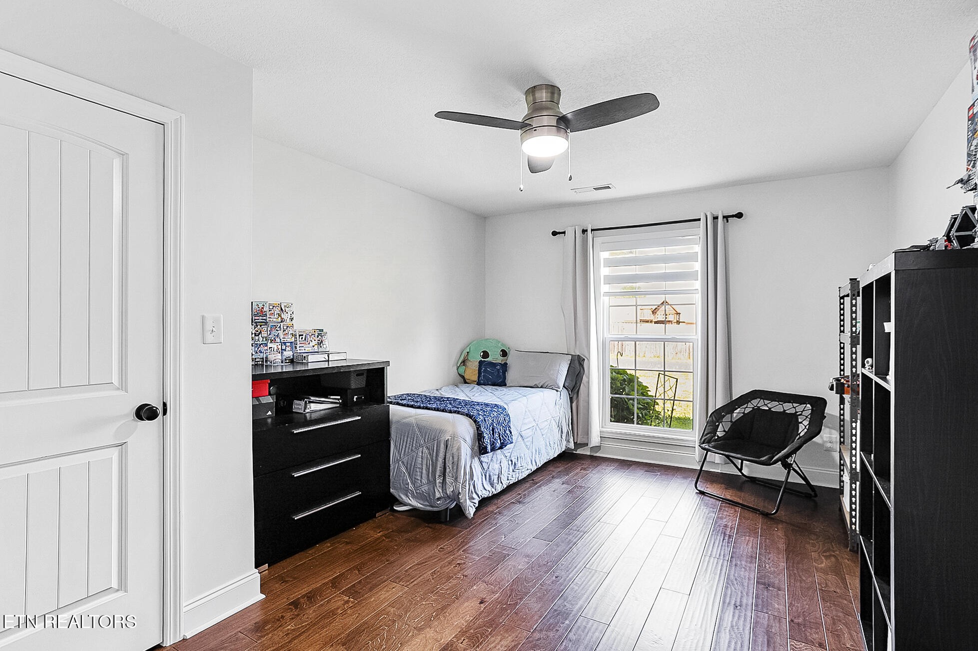 437 Covenant Way Seymour, TN 37865 - Photo 25 of 41 a bedroom with a bed and a window