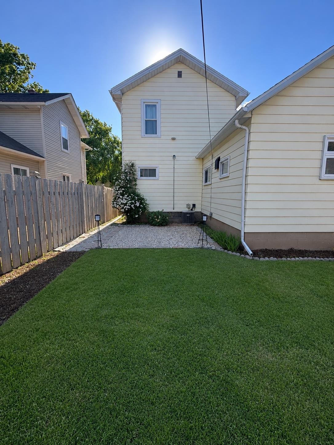 722 Wright Street Oshkosh, WI 54901 - Photo 3 of 27