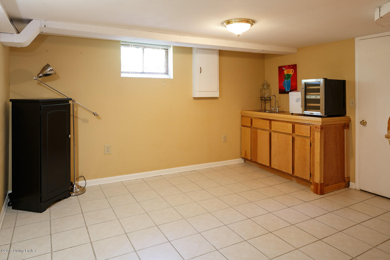 4504 Blenheim Road Louisville, KY 40207 - Photo 25 of 26 RealTourCast Willinger Blenheim (22 of