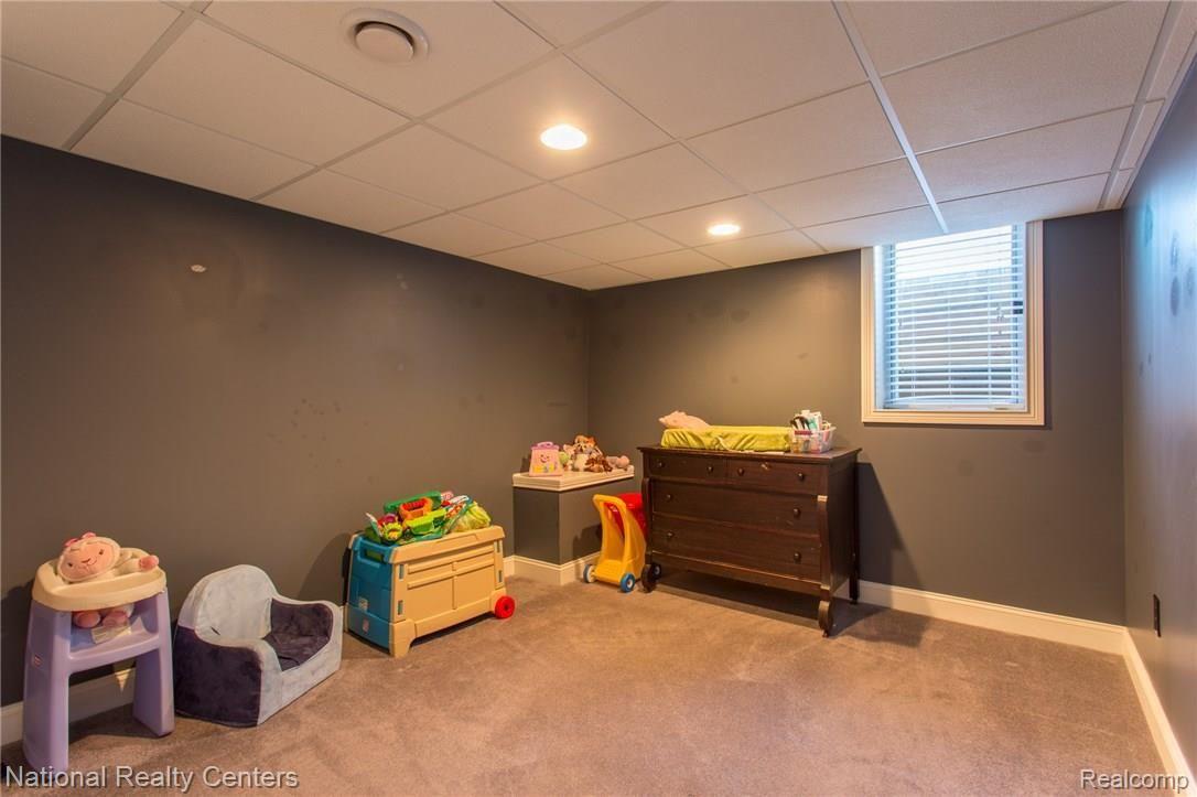 23454 Tuck Road Farmington, MI 48336 - Photo 29 of 30 30_Tuck.jpg