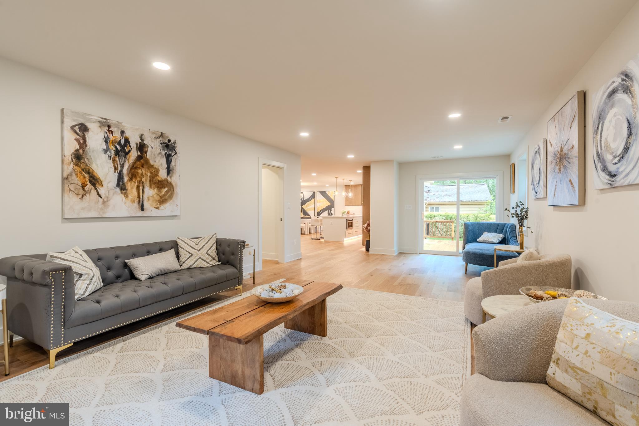 5303 Rolling Road Springfield, VA 22151 - Photo 14 of 48