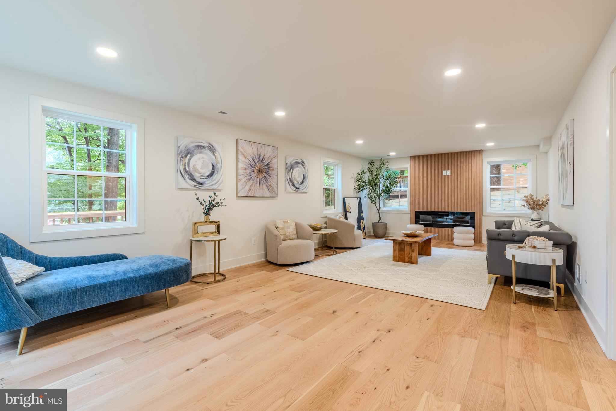 5303 Rolling Road Springfield, VA 22151 - Photo 16 of 48