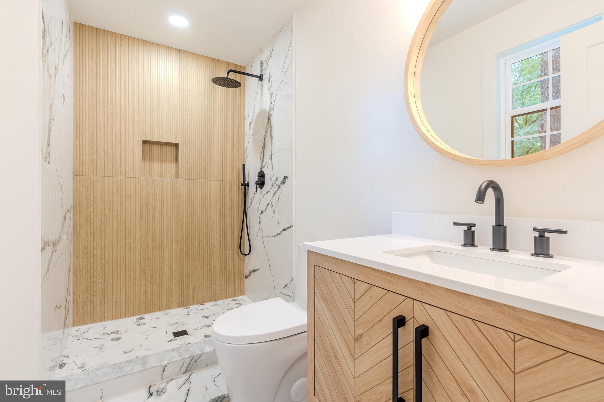 5303 Rolling Road Springfield, VA 22151 - Photo 19 of 48