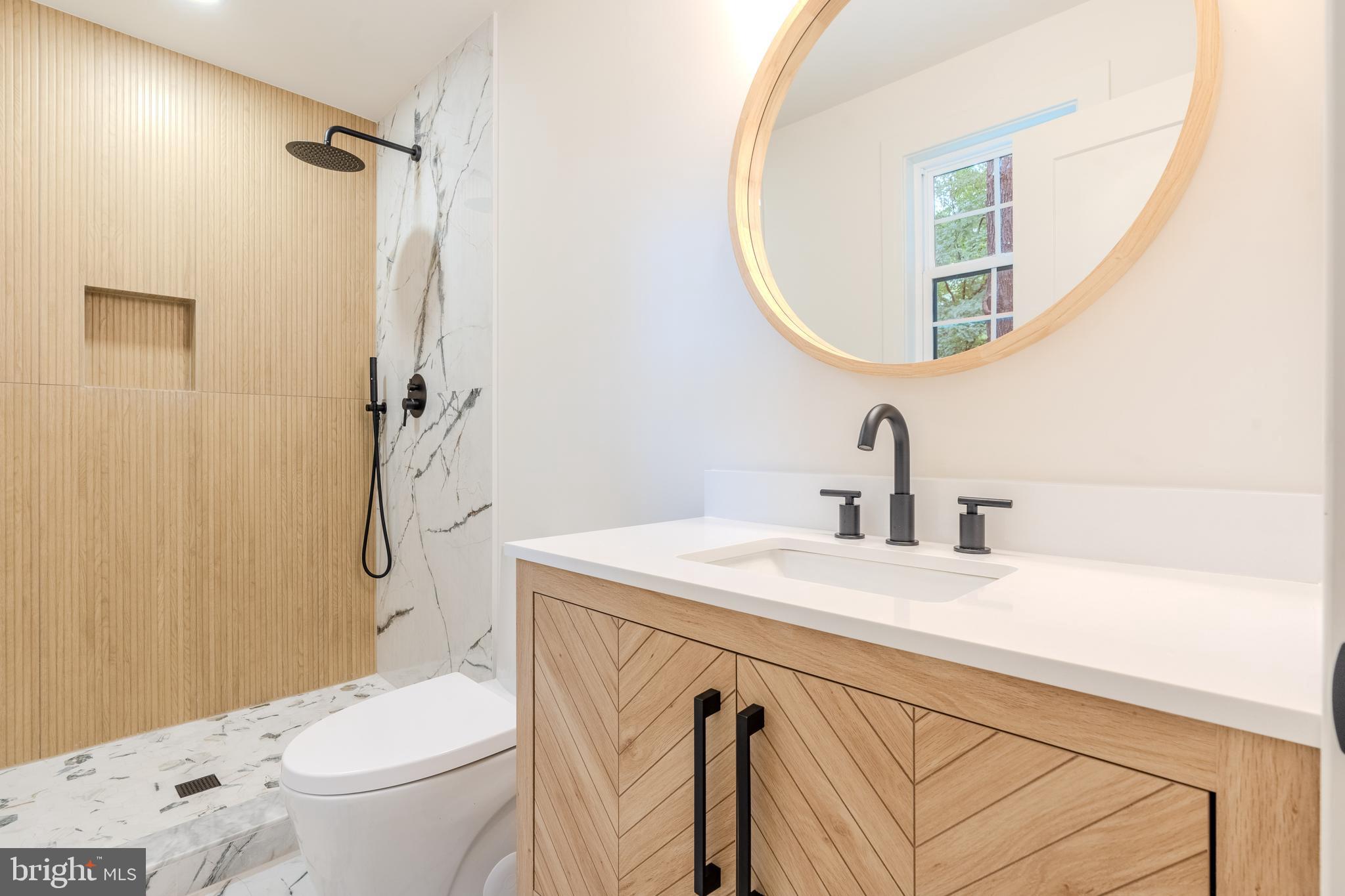 5303 Rolling Road Springfield, VA 22151 - Photo 20 of 48