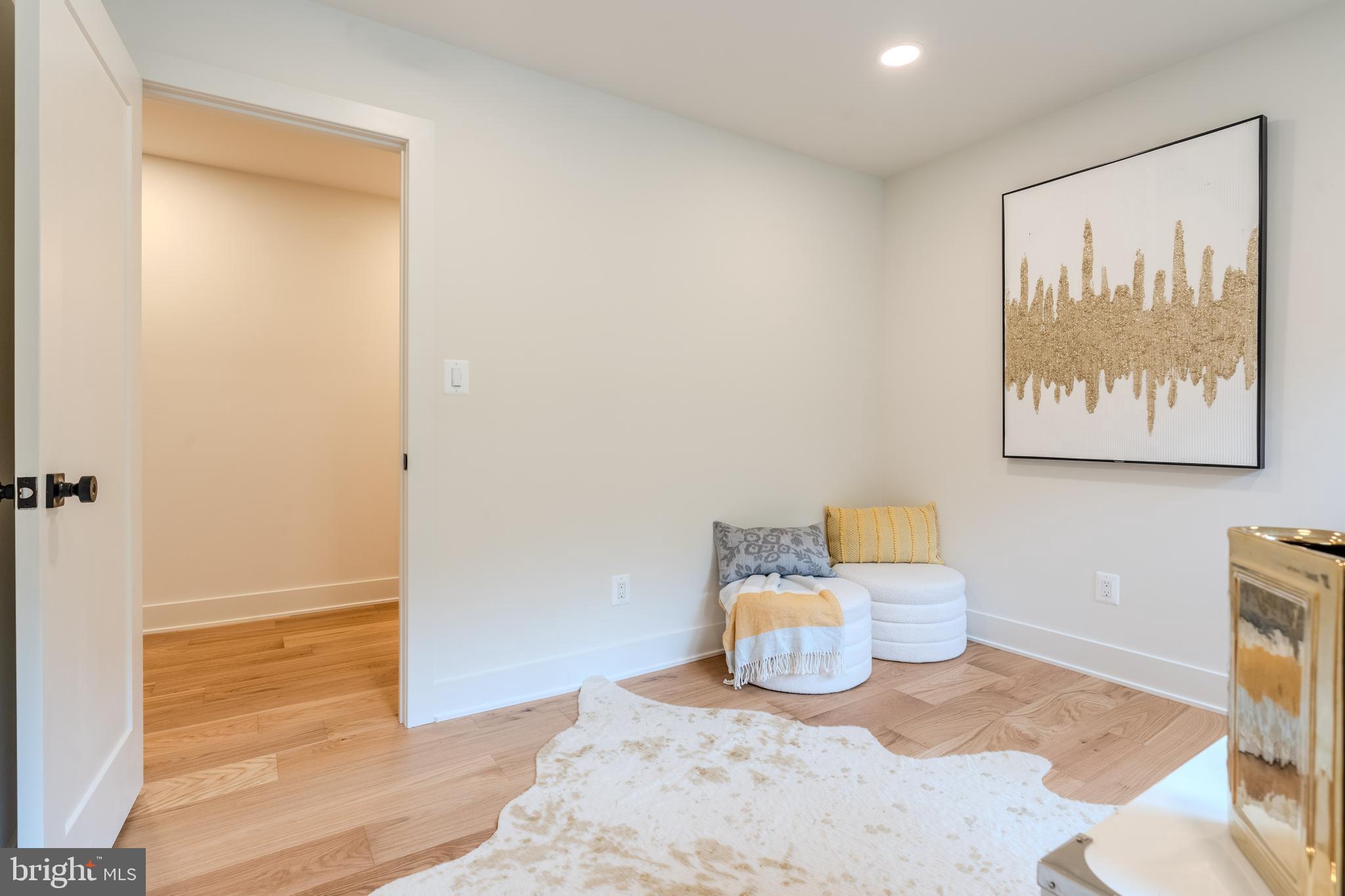 5303 Rolling Road Springfield, VA 22151 - Photo 23 of 48