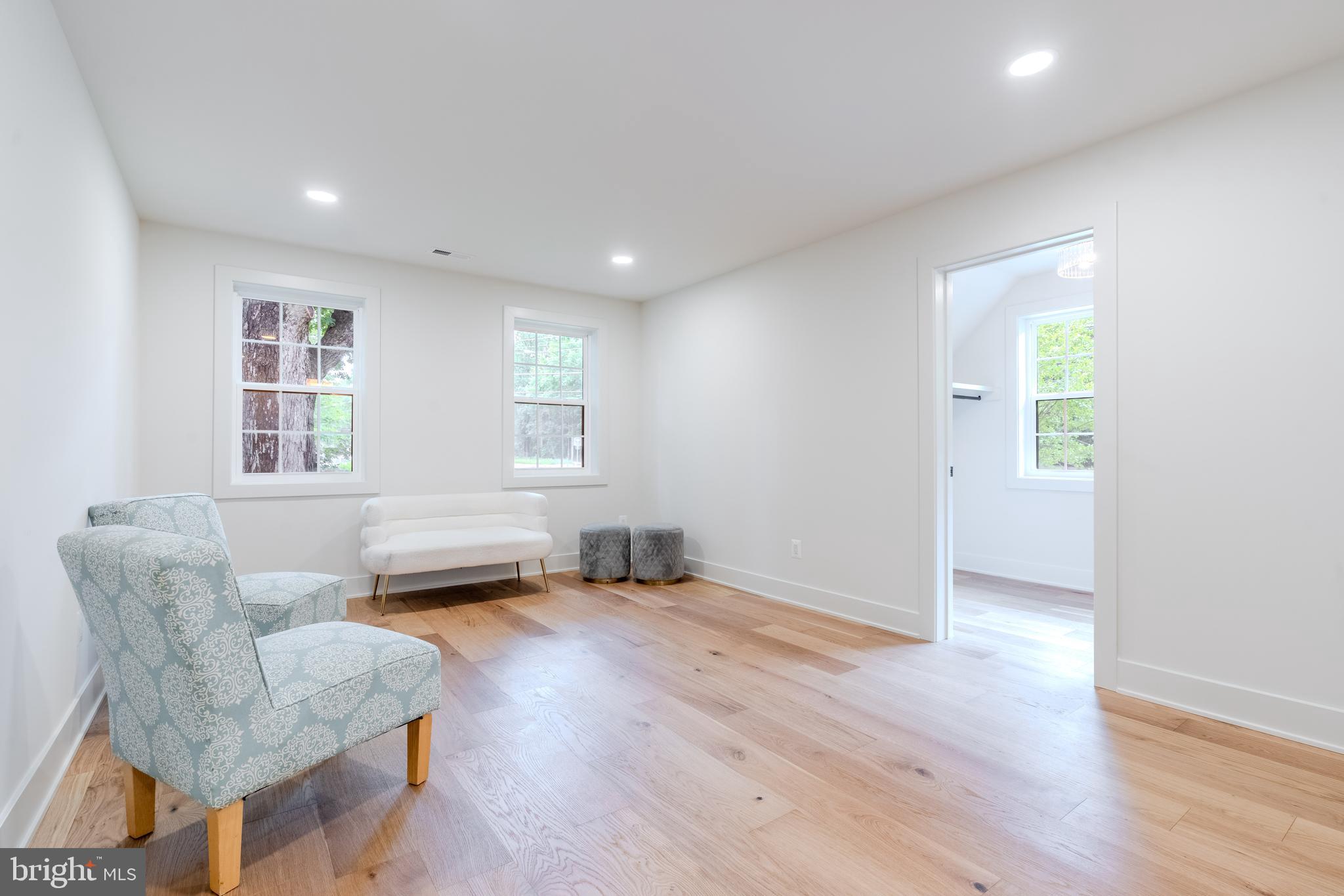 5303 Rolling Road Springfield, VA 22151 - Photo 28 of 48