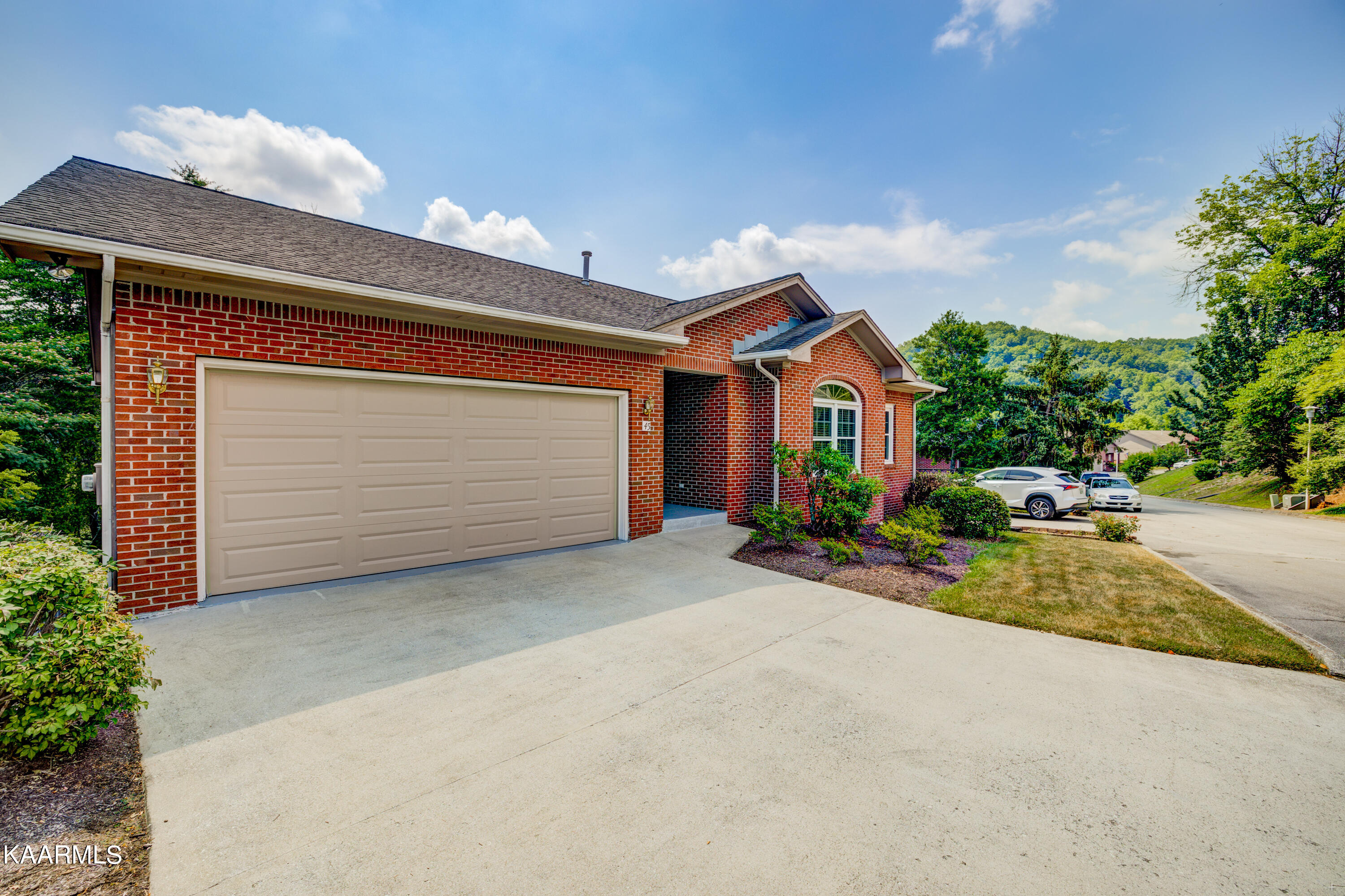 45 Riverview Drive Oak Ridge, TN 37830 - Photo 4 of 41 Positive Perceptions-2