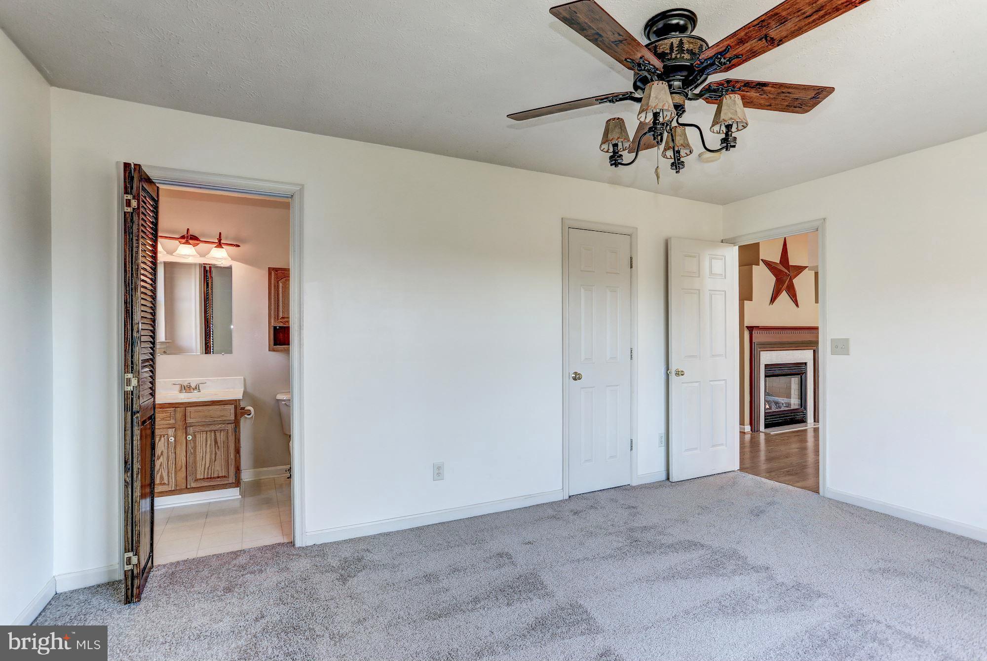 638 Freezeland Road Linden, VA 22642 - Photo 12 of 30 Master suite with new carpet