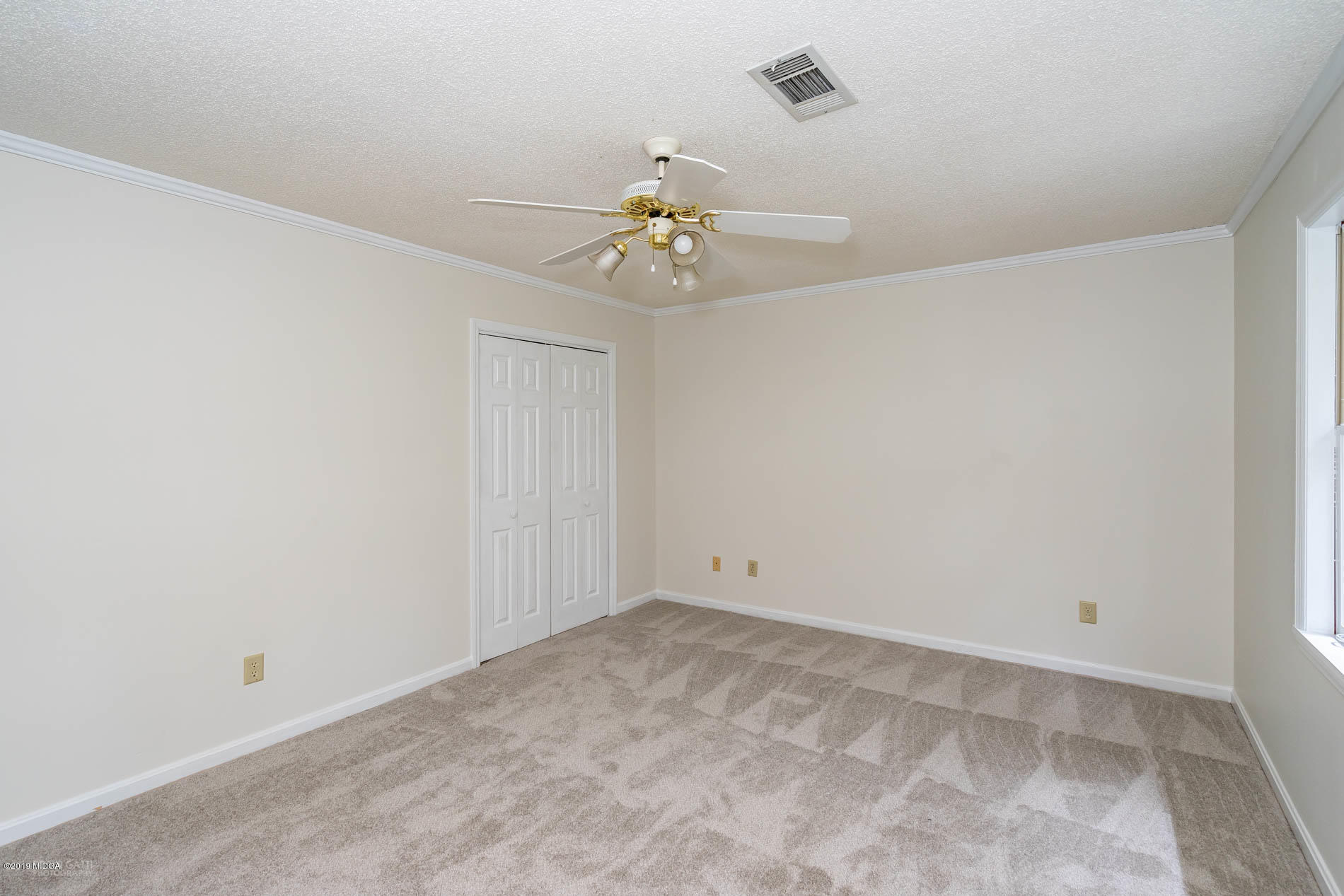 1041 Pate Road Juliette, GA 31046 - Photo 13 of 16 a view of an empty room