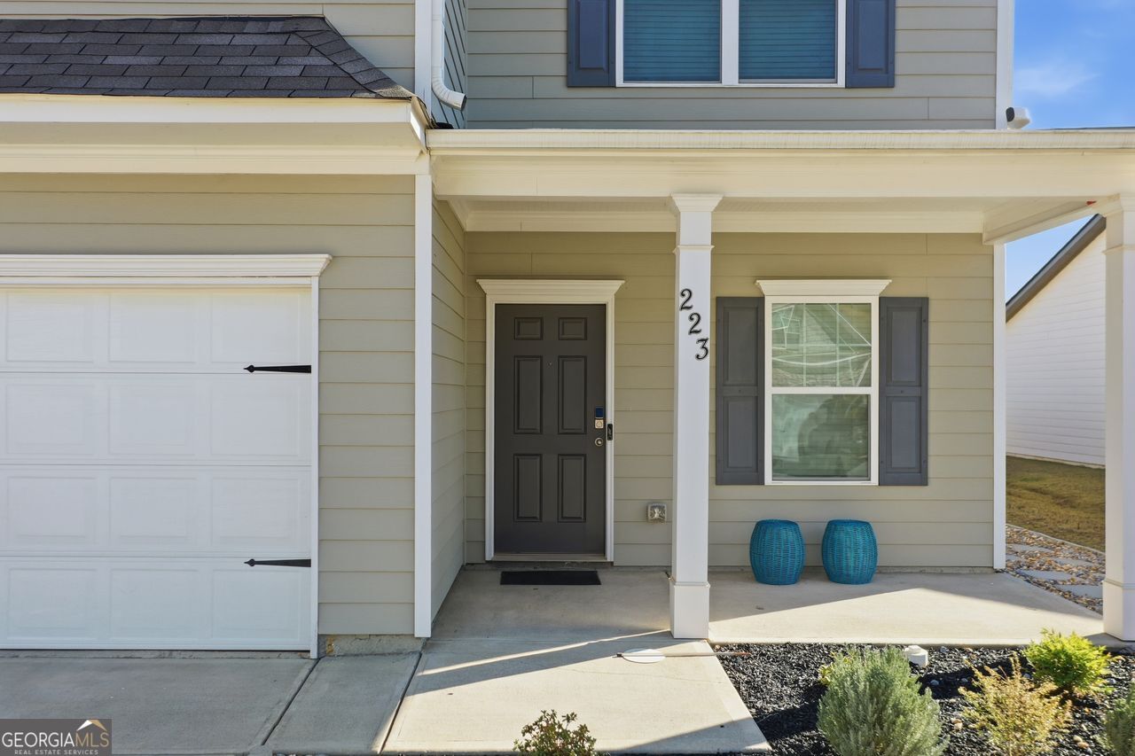223 Malbone Street Southwest, Unit 5B Cartersville, GA 30120 - Photo 4 of 38 a view of a entryway door front of house