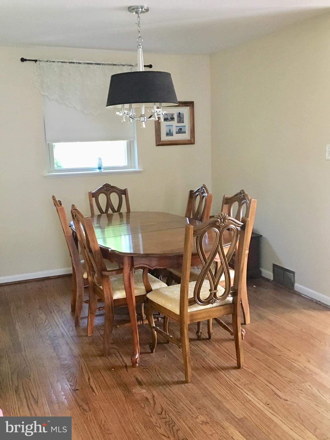 924 Rocklynn Road Springfield, PA 19064 - Photo 6 of 18 Dining Room