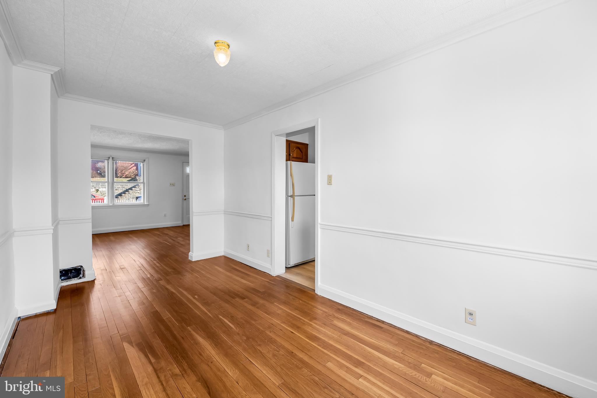 215 Grove Park Road Brooklyn, MD 21225 - Photo 8 of 33