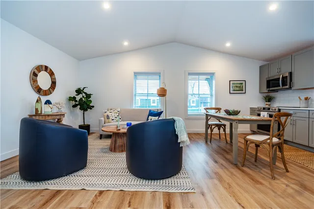 $369,900 | 32 Exchange Street, Unit 203, East Greenwich, RI 02818