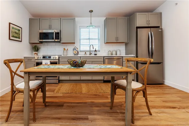 $369,900 | 32 Exchange Street, Unit 203, East Greenwich, RI 02818