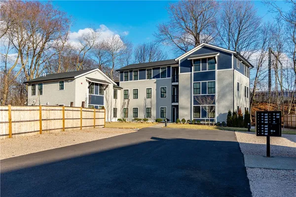 $369,900 | 32 Exchange Street, Unit 203, East Greenwich, RI 02818