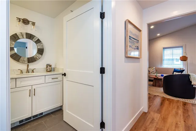 $369,900 | 32 Exchange Street, Unit 203, East Greenwich, RI 02818