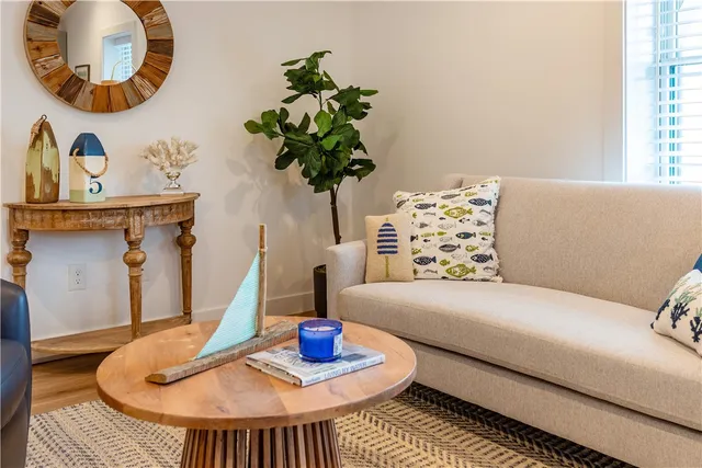 $369,900 | 32 Exchange Street, Unit 203, East Greenwich, RI 02818