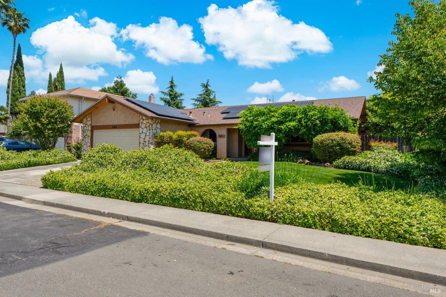 3012 Chestnut Court Fairfield, CA 94533 - Photo 3 of 71