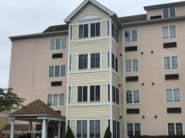 $78,000 | 3 Village Circle, Unit 203, East Stroudsburg, PA 18301