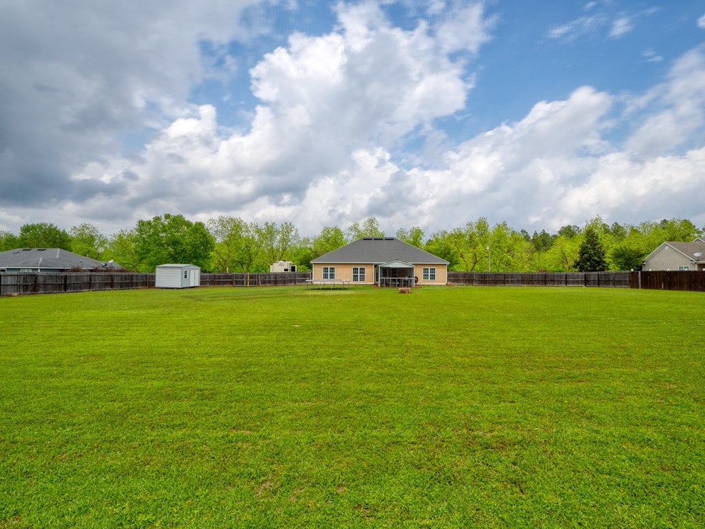 4726 Robinson Road Valdosta, GA 31605 - Photo 4 of 35 Gallery Image 4