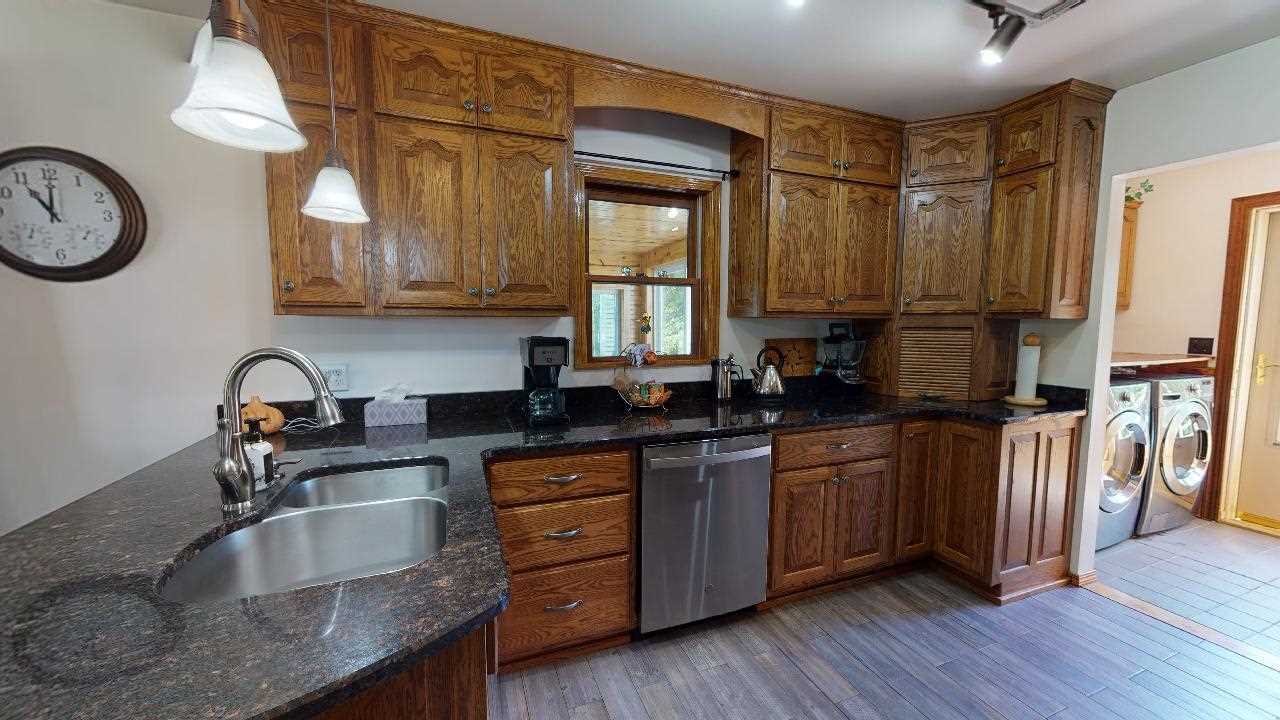 5525 Mostetler Road Harrison, MI 48625 - Photo 23 of 76 1889850-22.JPG
