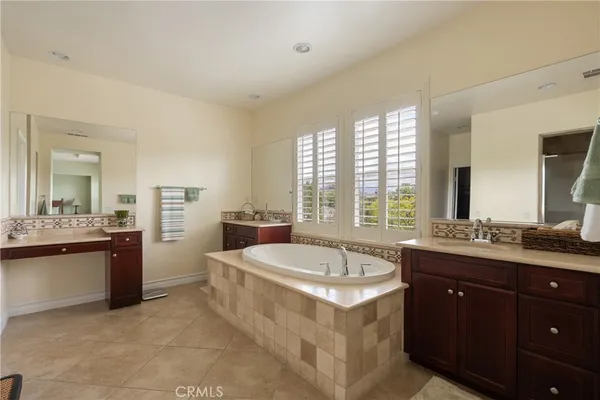 $2,400,000 | 16632 Camilia Avenue, Tustin, CA 92782